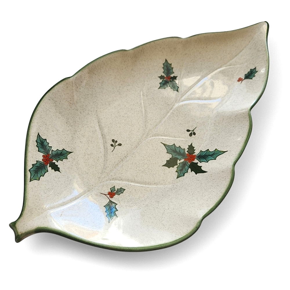 Vintage Ceramic Mikasa Festive Season Leaf with Holly and Berries Dish E…
